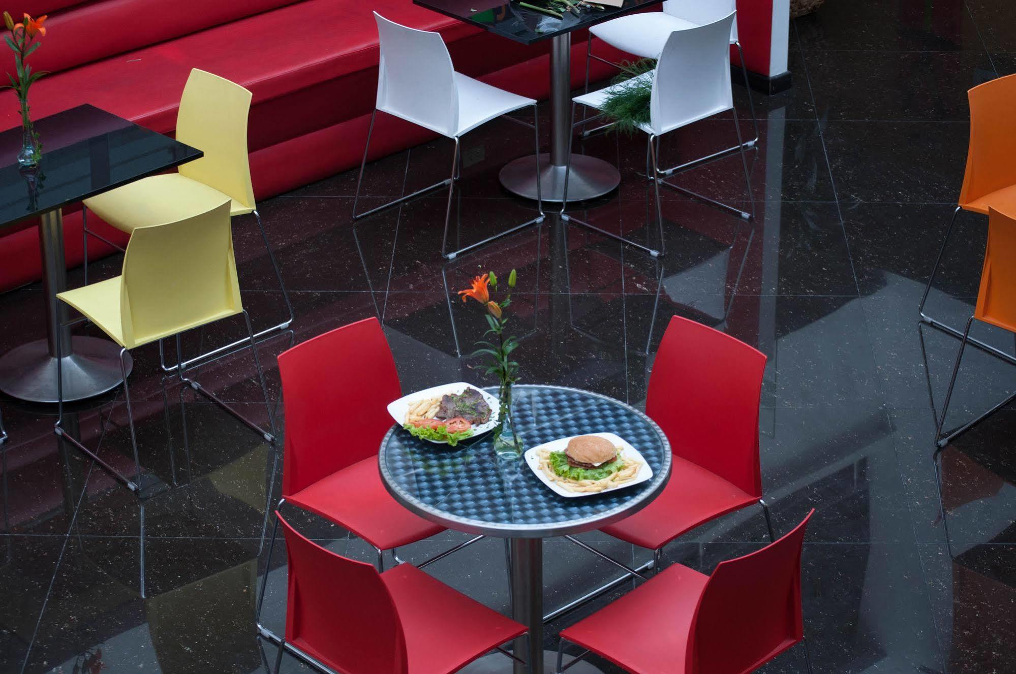 Hotel Ferias Park Bogotá Zewnętrze zdjęcie